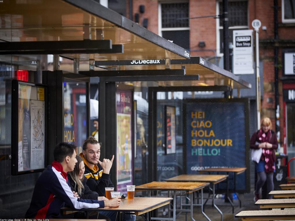 អត្ថបទព័ត៌មានសូម្បីតែថ្មីៗ: ការពិចារណាជាលក្ខណៈសាកល