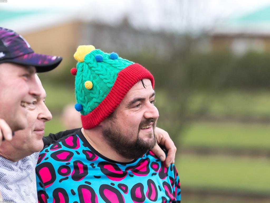 ការប្រកួតកីឡា និងជំនួយ: អត្ថប្រយោជន៍នៃការប្រកួតកីឡា