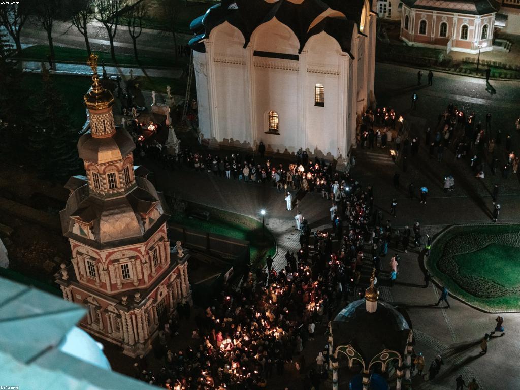 សេវាកម្មនិងការជួយសម្រាប់អ្នកប្រើ: ការពន្យល់អំពីសេវាកម្មដែលមានសារៈសំខាន់